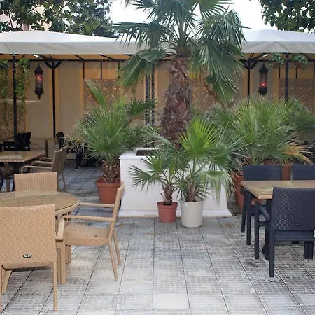 Argisht Palace Only 酒店 3*