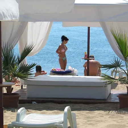 Argisht Palace Only 酒店