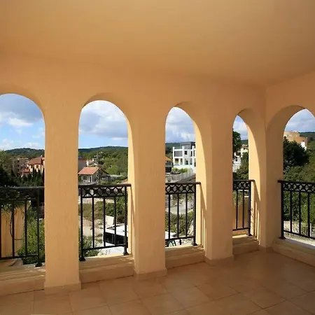 Argisht Palace Only فندق 3*